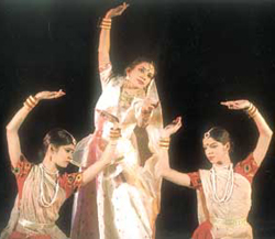 Kathak dancer Rekha Mehra presenting the ballet Atal Shanti Ki Khoj Mein organised by Urvashi Dance, Music, Art and Cultural Society.