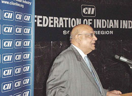 NRI industrialist and chairman of the Caparo Group Lord Swaraj Paul addresses a meeting at the CII in Chennai