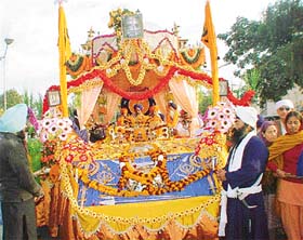 Devotees take out a procession in connection with Gurpurb in Sector 20, Chandigarh