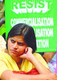 A student sitting on a dharna during the protest against fee hike, commercialisation and communalisation of education organised by All India Democratic Student's organsation at Jantar Mantar