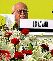 Deputy Prime Minister L. K. Advani delivers the inaugural speech at the 7th Auto Expo at Pragati Maidan in New Delhi 