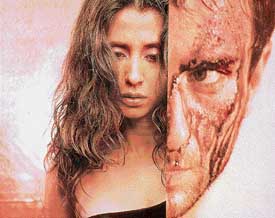 Urmila Matondkar and Saif Ali Khan in Ek Haseena Thi