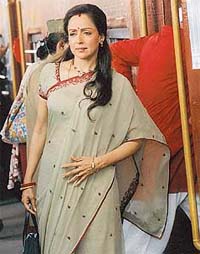 Hema Malini in Baghban