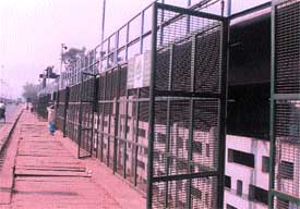 A useless anti-pollution fence on the ITO bridge