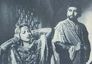 Suraiya with Bharat Bhushan in a scene from Mirza Ghalib