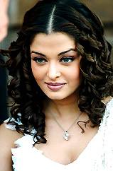 Aishwarya Rai speaks to reporters 