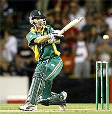 South Africa's Boeta Dippenaar plays a pull shot during his knock of 44 against New Zealand at Eden Park in Auckland 
