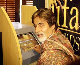 Screen icon Amitabh Bachchan casts his vote for the Fifth International Indian Film Awards 