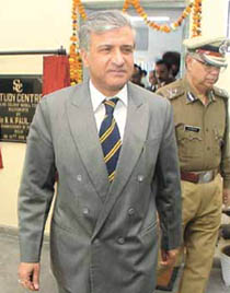 Delhi Police Commissioner K. K. Paul at the inauguration of a study centre at Model Town in the Capital on Wednesday.