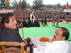 The BJP chief, Mr Venkaiah Naidu, and Mr Vinod Khanna at an election rally