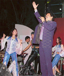 Udit Naryan, performs at liesure valley in Chandigarh on Sunday