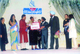 Maha Bane, South African High Commissioner, Mr Vikramjit Singh Sahney, Chairman of Sun Foundation and Tarlochan Singh, Chairman of the Minorities Commission