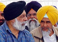 Mr Ravi Inder Singh and Mr Sucha Singh Chottepur at the Akali Dal conference.