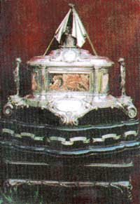 4 Guards (1 Rajput)  centrepiece in the Officers Mess depicting two-century-old history.