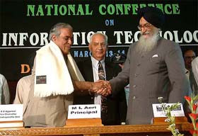 Mr Surjit Singh Barnala, Governor of Andhra Pradesh, at a conference on Information Technology at DAV College, Amritsar