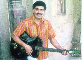  Manish Khullar.