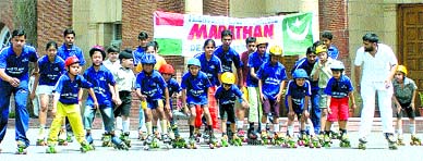 A group of 4 to 20-year-old boys and girls team of Roller Skating School being flagged off in the Capital