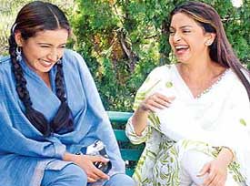 Juhi Chawla and Divya Dutta share a light moment as they shoot a sequence for Manjit Manns "Des Hoya Pardes"