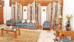 The interiors are traditional, with the elements of air, light and ventilation in harmony. 