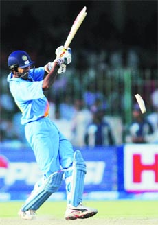 Balaji: Shocked Shoaib and Sami with sixes