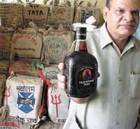 The North district police have arrested two persons and seized 150 cartons of liquor from them. 