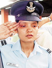 Flt Lt Nidhi Aggarwal salutes her husband Flt Lt Gagan Oberois body at Ambala Cantonment on Monday. Flt Lt Oberoi was killed in Jaguar crash in Sonmarg Valley. 