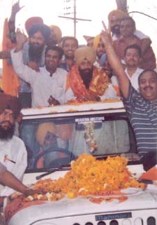 Mr Sharanjit Singh Dhillon, the Akali-BJP candidate from Ludhiana, takes out a rally at Lakar Bazar 