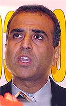 Bharti Enterprises CMD Sunil Bharti Mittal addresses a Press conference in New Delhi on Friday