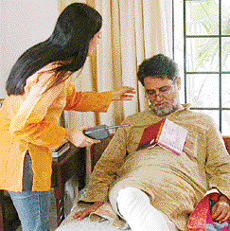 Actors shoot for DD documentary based on Punjabi litterateur Kaana Singhs short story in Sector 35, Chandigarh, on Saturday.