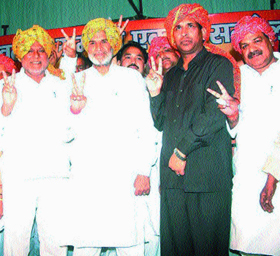 Mr Raj Kumar Chauhan and other MLAs during campaigning for outer Delhi