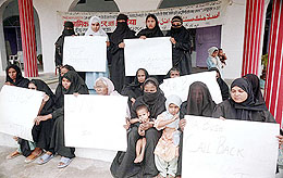 Women protest against the alleged atrocities and humiliation of Iraqi prisoners by US soldiers
