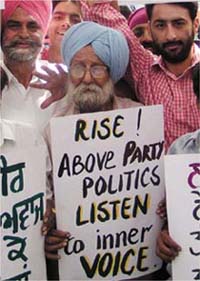 A group of people appeals to politicians to rise above party politics and work for peoples welfare in Patiala