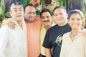 The "Pune Highway" team Rajit Kapoor, Bugs Bhargava, Shankar Sachdeva, Rahul da Cunha and Yamini Naamjoshi