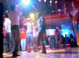 Aaja nach le... Yuppies in discs stick to Punjabi roots and prefer Punjabi over trance, jazz or techno.