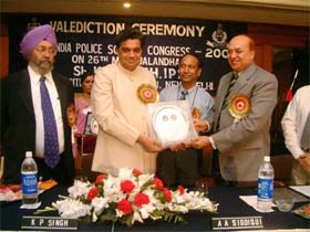 Director-General of Punjab Police A.A. Siddiqui along with Mr D.R. Bhatti, ADGP, PAP, honours Mr K.P. Singh, Director, Intelligence Bureau, during the valediction ceremony of the 35th All-India Police Science Congress in Jalandhar