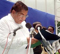 Congress Legislature party leader Dharam Singh is sworn in as new Chief Minister of Karnataka by Governor T.N. Chaturvedi at Raj Bhavan in Bangalore on Friday.