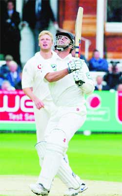 Kiwi Chris Cairns in his final Test at Lords entered the record books for hitting the maximum number of sixes in Tests