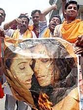 Shiv Sena and Bajrang Dal activists burn a poster of Girlfriend in Amritsar 