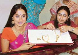 Actress Sangeeta Ghosh launches a new Tanishq range in Ludhiana