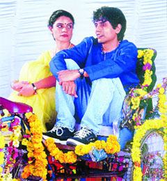 Nagesh Kukunoor and Jyoti Dogra in Hyderabad Blues II