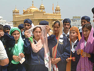 Students from Rajauri district visit the Golden Temple in Amritsar on Friday