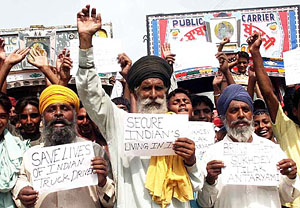 Truck drivers demonstrate in support of the three Indian truck drivers, held hostage by an Iraqi militant group, in Amritsar on Saturday