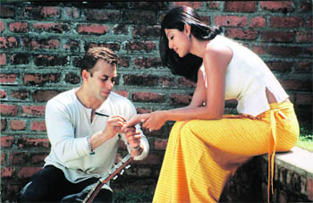 Salman Khan and Shipla Shetty in Phir Milenge