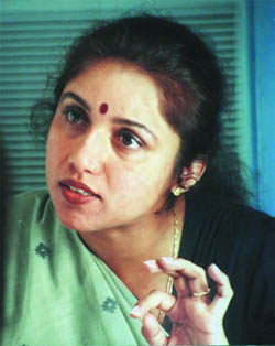 Revathy: "A politician has certain duties towards the people"