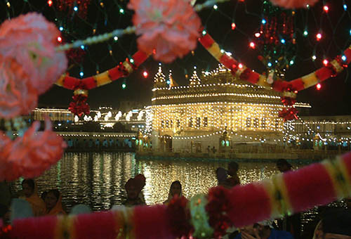 An illuminated Golden Temple ahead of the quadricentennial celebrations of the
