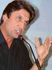 Mangal Dhillon delivers a lecture on business opportunities in media in Chandigarh on Wednesday. 