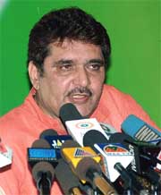 Raza Murad 