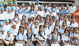 Students of Bhai Nand Lal Khalsa Public School, Morinda, who visited The Tribune office in Chandigarh on Tuesday. 