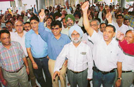 Members of the United Forum of Bank Unions protest in support of their demands in Sector 17, Chandigarh on Wednesday.