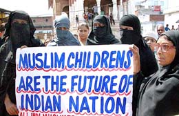Muslim women demonstrate against All-India Muslim Personal Law Board vice-president
